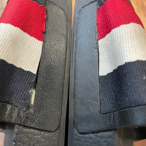 Moncler Uni-sex Slides Older Traditional Logo/Red/White/Blue Sz 41/M-8/W10